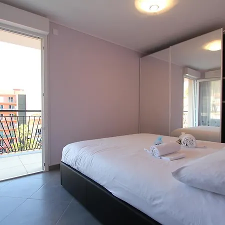 Lilla By Connexion Lägenhet Menton