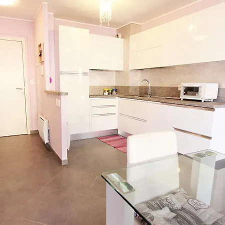 Apartman Lilla By Connexion